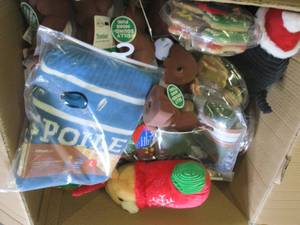lot 248 image: box of dog christmas items ...