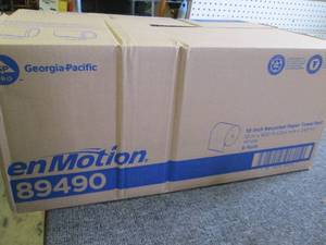 lot 334 image: case of enmotion 10 inch recycled p...