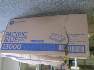 lot 337 image: case of pacific blue c-fold premium...