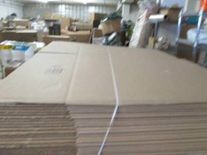 lot 370 image: stack of 20 boxes 26x20x18 ...