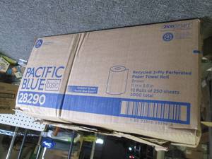 lot 376 image: case of blue pacific recycled 2-ply...