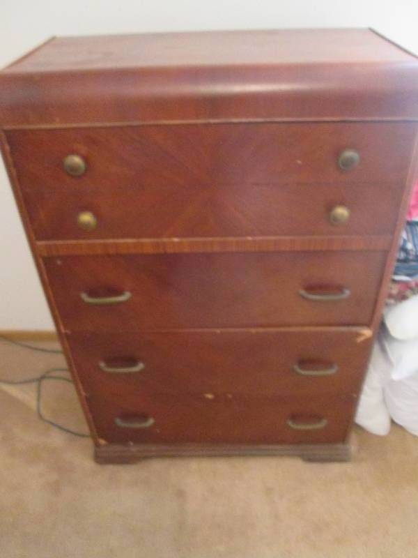 Hutchinson Onsite Furniture & Household Moving Sale!! Removal WED 2