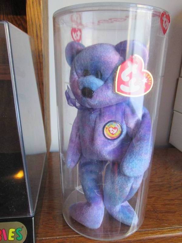 Huge lot of Ty Beanie babies and Ba...
