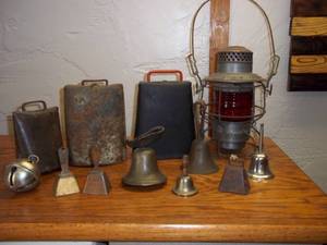 lot 16 image: Cow and other bells and railroad lante...