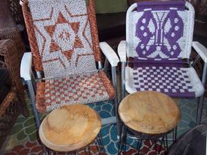 lot 59 image: 2 Plant stands and 2 folding chairs...