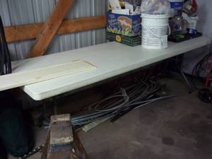 lot 207 image: 8 Folding Rubbermaid style banquet Table