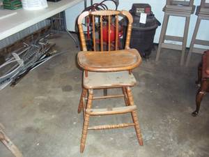 lot 214 image: Made from Solid Wood we have a Vintage Babys  High Chair