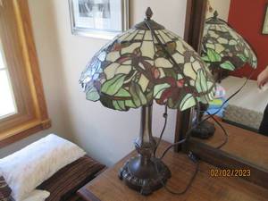 lot 125 image: Tiffany Style Stained Glass Lamp an...
