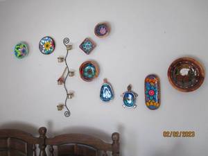 lot 131 image: Lot of assorted style and color wal...