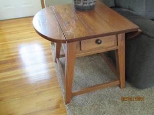 lot 134 image: Set of (2) Attic Heirlooms Rustic s...