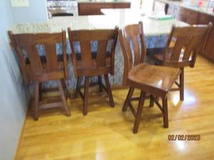 lot 140 image: Set of (4) Very Sturdy Amish built ...
