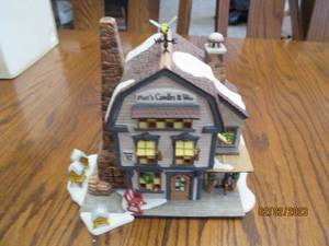 lot 154 image: Department 56 Collectible New Engla...
