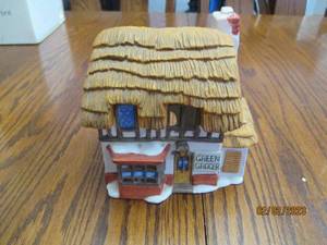 lot 155 image: Department 56 Collectible Hand pain...