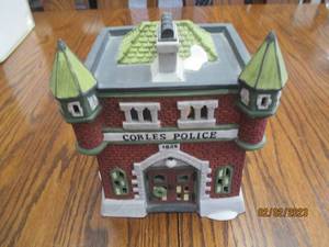 lot 156 image: Department 56 Collectible Heritage ...