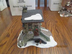 lot 162 image: Department 56 Collectible Heritage ...
