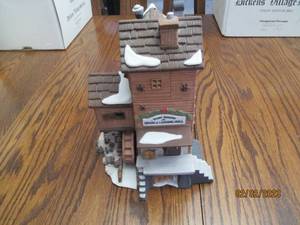 lot 164 image: Department 56 Collectible Heritage ...