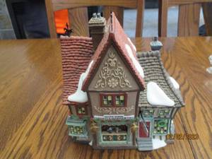 lot 173 image: Department 56 Collectible Heritage ...