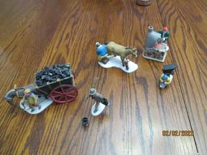 lot 180 image: Department 56 Collectible Heritage ...