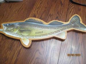 lot 194 image: Complete Cribbage Board and pegs Sh...