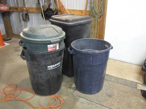 lot 71 image: (3) assorted size and clean Garbage cans