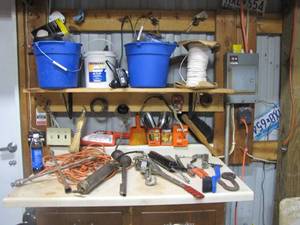 lot 90 image: Garage Goodies