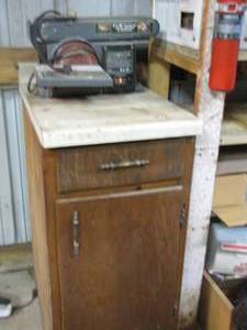lot 96 image: Tools and Cabinet