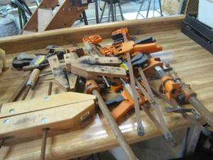 lot 282 image: Assorted lot of pipe and trigger clamps