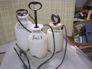 lot 283 image: (3) Weed andor Bug Control chemical sprayers