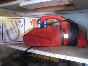 lot 312 image: Dirt Devil hand vac with original box