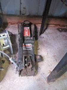 lot 333 image: Craftsman hydraulic floor jack