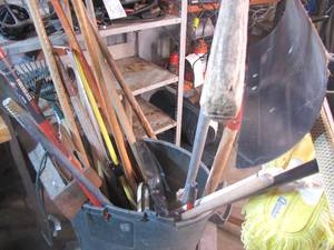 lot 339 image: Barrell of Gardening Tools and Lawn Tools