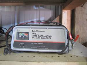 lot 366 image: Schumacher Automotive dual-rate battery charger and maintainer