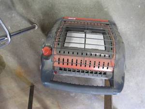 lot 380 image: Mr. Heater propane buddy heater