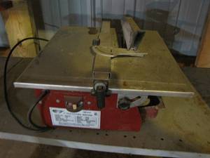 lot 399 image: Flor-Craft Single phase 35hp Tile Cutting Machine