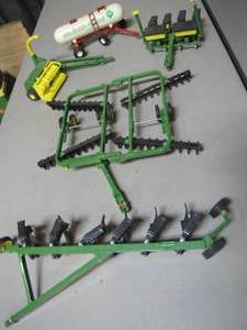 lot 414 image: Lot of John Deere die cast farm implements