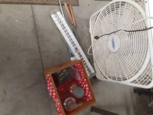 lot 441 image: Last minute Items