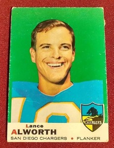 lot 10 image: 1969 Lance Alworth Card