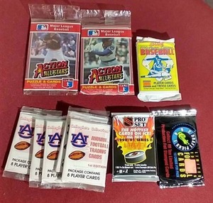 lot 14 image: (10) Vintage Unopened Packs - All Sports