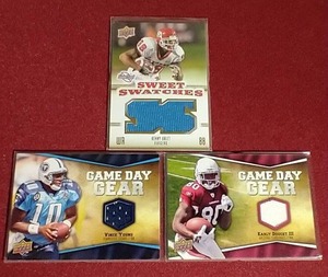 lot 23 image: (3) Football Jersey Swatch Cards