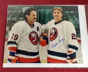 lot 45 image: Autographed 8x10 Mike Bossy Photo - WCOA