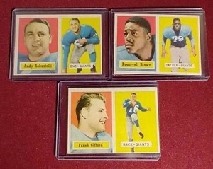 lot 54 image: (3) 1957 NFL Cards - ALL HOFers