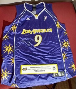 lot 61 image: Autographed Lisa Leslie Los Angeles Sparks Jersey