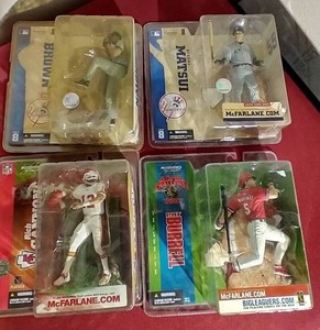 lot 101 image: (4) McFarlane Figurines