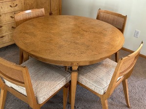 lot 1 image: Vintage Mid Century Modern Dining Room Table and Chairs
