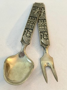 lot 74 image: Two Piece Norwegian Pewter Utensil Set