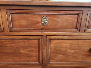 lot 4 image: Kindel Furniture Belvedere Regency Style Dresser