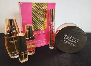 lot 48 image: Estee Lauder Beautiful Scent Collection