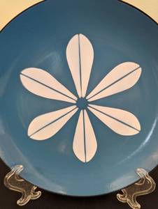 lot 209 image: Cathrine Holm Enamel Lotus Plate and Petite Bowl