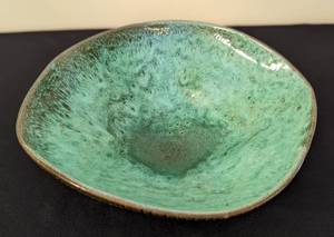lot 214 image: Amazing Mid Century Ceramic Bowl by Vicke Lindstrand for Upsala-Ekeby