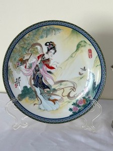 lot 97 image: Asian Collector Plate and Pair of Decorative Candle Holders with Battery Operated Candles